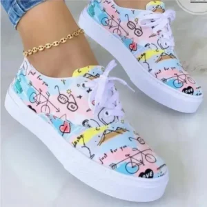 Doiljoi Graffiti Print Platform Canvas Shoes