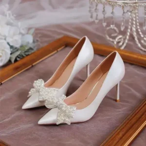 Doiljoi Women Fashion Sexy Pointed Satin Pearl Pointed Toe Shoes