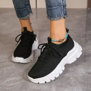 Doiljoi Women Fashionable Thick-Soles Breathable Sneakers